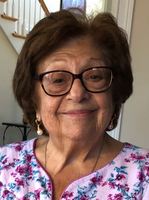 Helen  Carnicelli